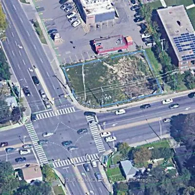 3212,&nbsp;St Clair, Clairlea-Birchmount, Toronto