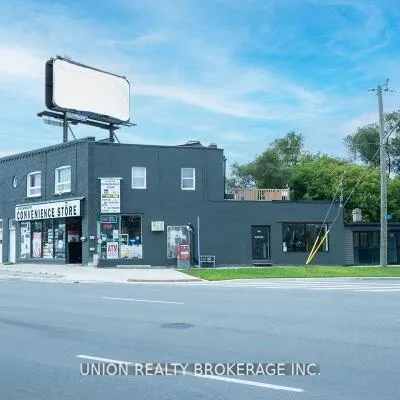 Commercial for sale, 582, Danforth, Clairlea-Birchmount, Toronto