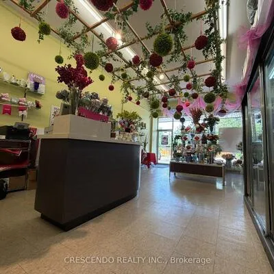 Commercial for sale, 1077, Midland, Kennedy Park, Toronto