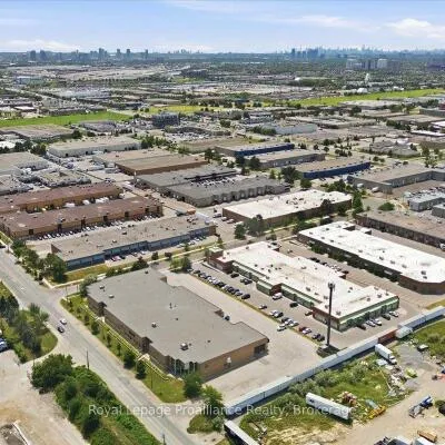 1200,&nbsp;Tapscott, Rouge E11, Toronto