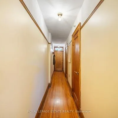 2275,&nbsp;Queen, The Beaches, Toronto