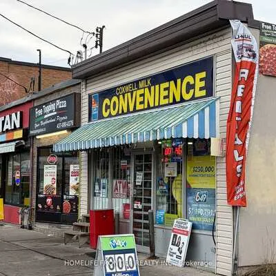 1019,&nbsp;Coxwell, East York, Toronto