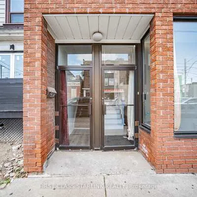 Commercial for sale, 945, Gerrard, South Riverdale, Toronto