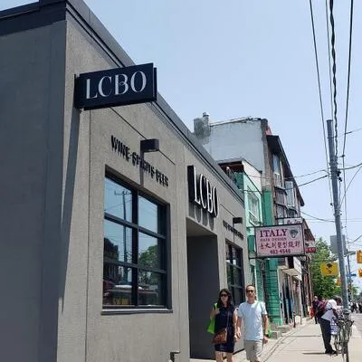 934,&nbsp;Gerrard, South Riverdale, Toronto
