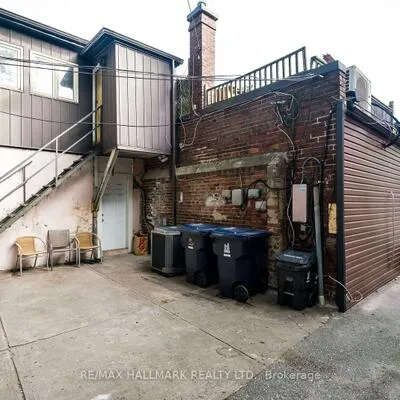 1417,&nbsp;Danforth, Greenwood-Coxwell, Toronto