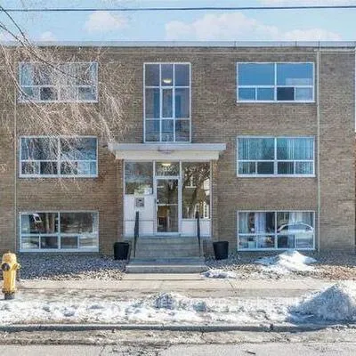 135,&nbsp;Sammon, Danforth Village-East York, Toronto