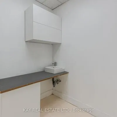 Commercial for sale, 1394, Gerrard, Greenwood-Coxwell, Toronto