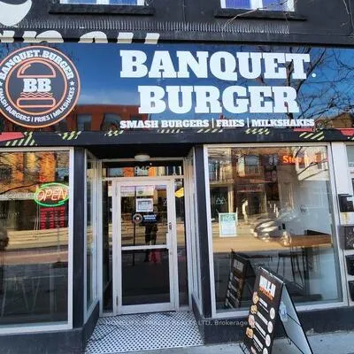 940, Bloor, Dovercourt-Wallace Emerson-Junction, Toronto