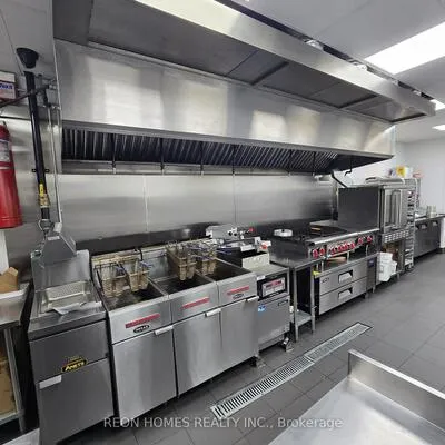 Commercial for sale, 4714, Jane, Black Creek, Toronto