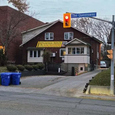 Commercial for sale, 602, The Queensway, Stonegate-Queensway, Toronto