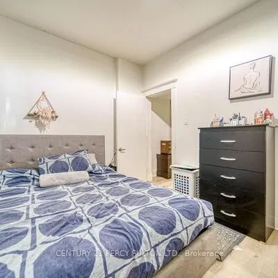 Commercial for sale, 1606, Queen, South Parkdale, Toronto