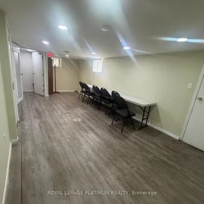 Commercial for sale, 2, Elmhurst, Elms-Old Rexdale, Toronto