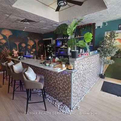 Commercial for sale, 369, Keele, Junction Area, Toronto