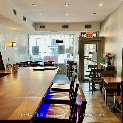 371,&nbsp;Roncesvalles, Roncesvalles, Toronto