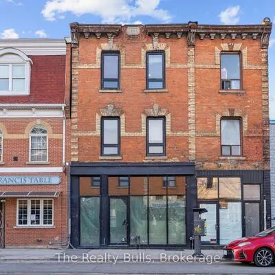 1320,&nbsp;Queen, Roncesvalles, Toronto