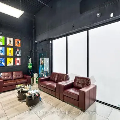 73,&nbsp;Alness, York University Heights, Toronto