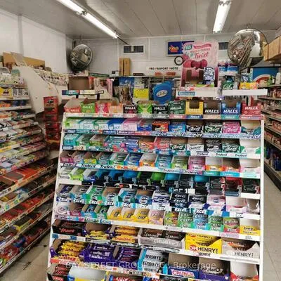 Commercial for sale, 3115, Dundas, Junction Area, Toronto