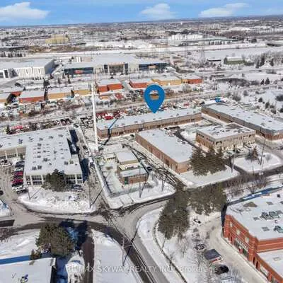 32,&nbsp;Guided, West Humber-Clairville, Toronto
