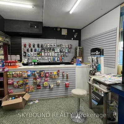 2111,&nbsp;Jane, Downsview-Roding-CFB, Toronto