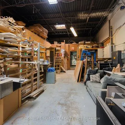 70,&nbsp;Belfield, West Humber-Clairville, Toronto