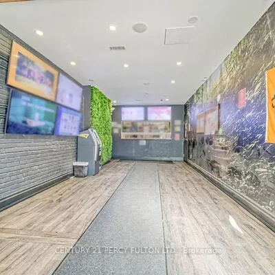 Commercial for sale, 1606, Queen, South Parkdale, Toronto