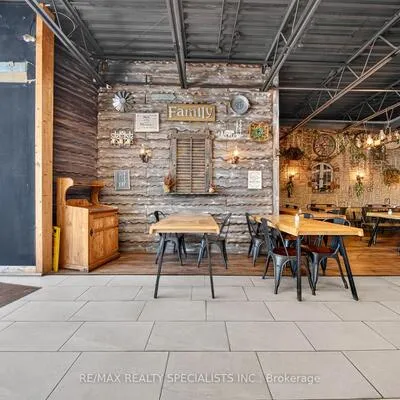 1747,&nbsp;Albion, West Humber-Clairville, Toronto