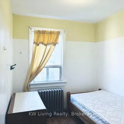 3339,&nbsp;Lake Shore, Long Branch, Toronto