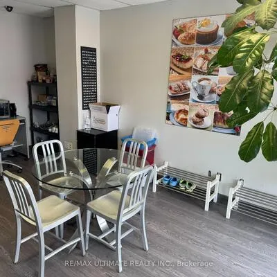 329,&nbsp;Evans, Mimico, Toronto