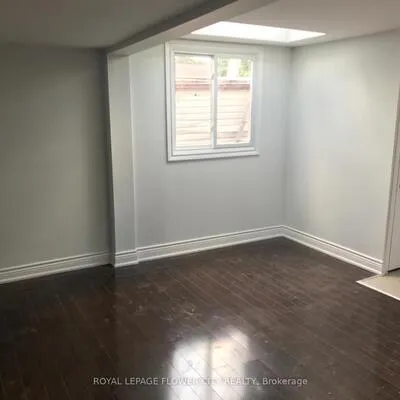 1188,&nbsp;Weston, Mount Dennis, Toronto