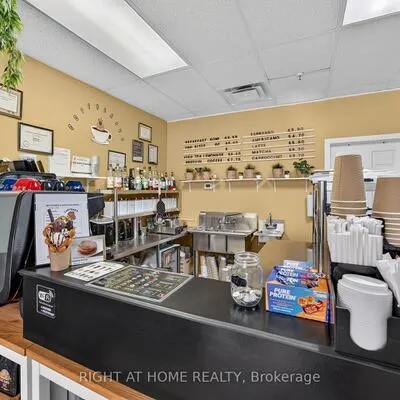 Commercial for sale, 2323, Bloor, High Park-Swansea, Toronto