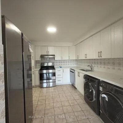852-854,&nbsp;Wilson, Downsview-Roding-CFB, Toronto