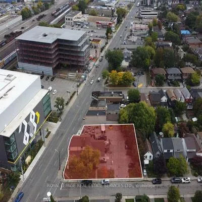3513,&nbsp;Dundas, Runnymede-Bloor West Village, Toronto