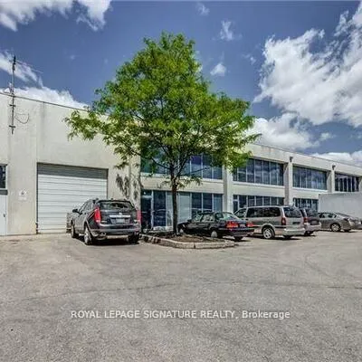 130,&nbsp;Industry, Brookhaven-Amesbury, Toronto
