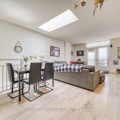 1606,&nbsp;Queen, South Parkdale, Toronto