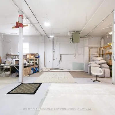 25 & 29,&nbsp;Milford, Brookhaven-Amesbury, Toronto