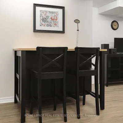 Commercial for sale, 33, Station, Weston, Toronto