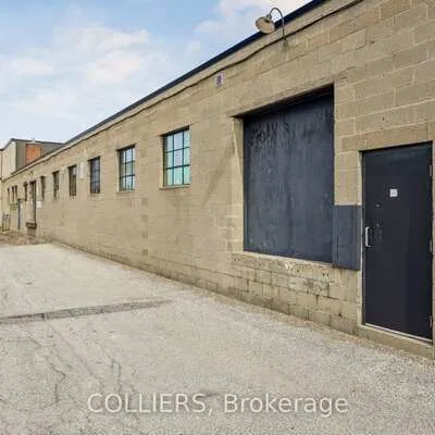 Commercial for sale, 62, Densley, Brookhaven-Amesbury, Toronto