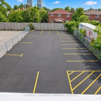 Commercial for sale, 31, Jutland, Islington-City Centre West, Toronto