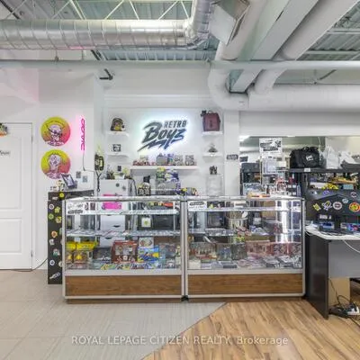 27,&nbsp;Roytec, East Woodbridge, Vaughan