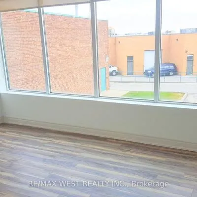 115,&nbsp;Woodstream, Vaughan Grove, Vaughan