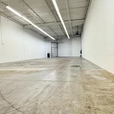 180,&nbsp;Jardin, Concord, Vaughan