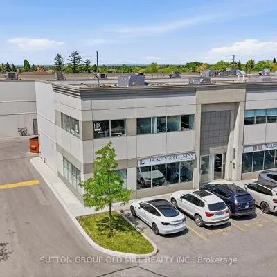 8611,&nbsp;Weston, East Woodbridge, Vaughan