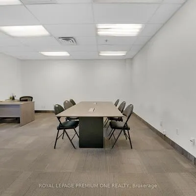 1,&nbsp;Whitmore, Pine Valley Business Park, Vaughan