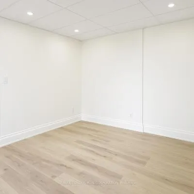 260,&nbsp;Regina, West Woodbridge Industrial Area, Vaughan