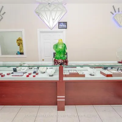 3255, Rutherford, Concord, Vaughan