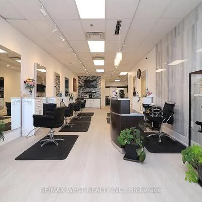 90, Winges, Pine Valley Business Park, Vaughan