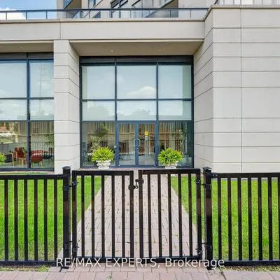 12,&nbsp;Woodstream, Vaughan Grove, Vaughan