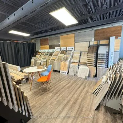 201,&nbsp;Millway, Concord, Vaughan