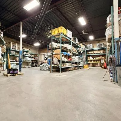 374,&nbsp;Bowes, Concord, Vaughan