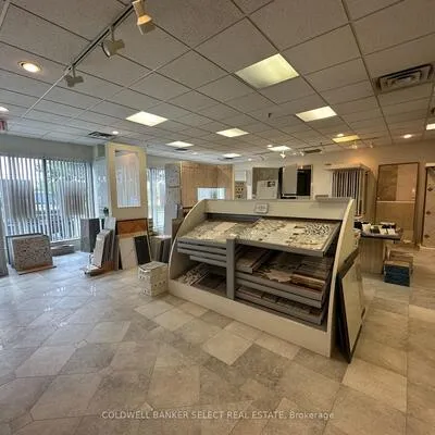 8111,&nbsp;Jane, Concord, Vaughan